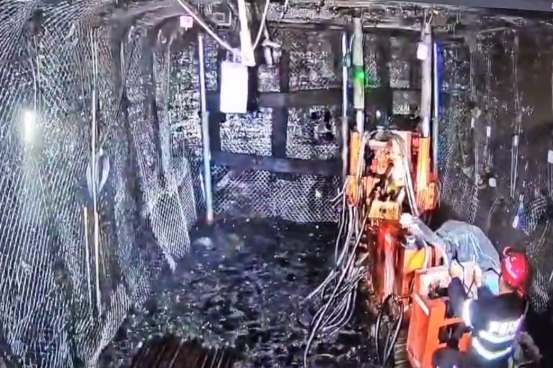 高位打孔钻机实施方案